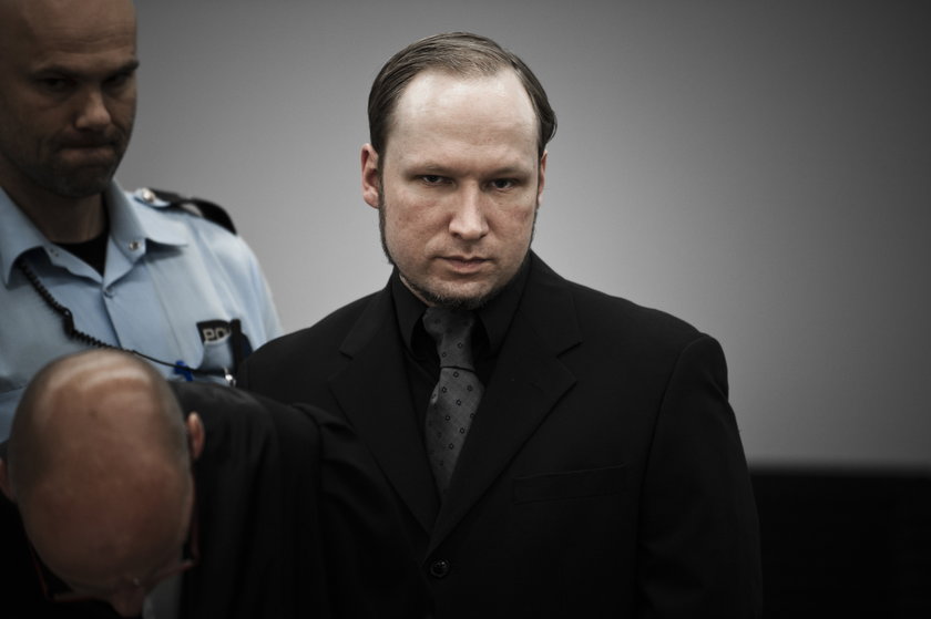 Breivik chciał seksu z matką?