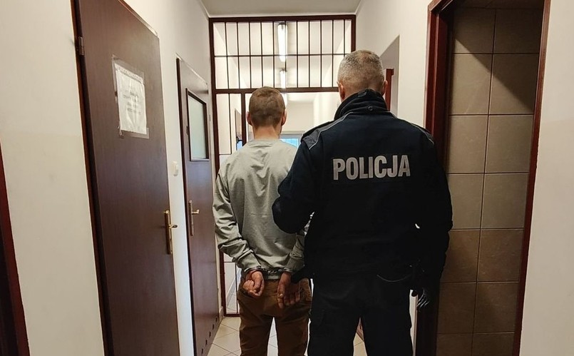 Nie zatrzymał się do kontroli, ale miał ku temu dziewięć "dobrych" powodów. Policjanci zdębieli