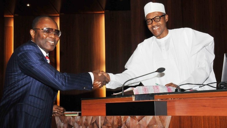 Oil Ministers Dr Kachikwu and President Buhari, pose here for pictures (Presidency)