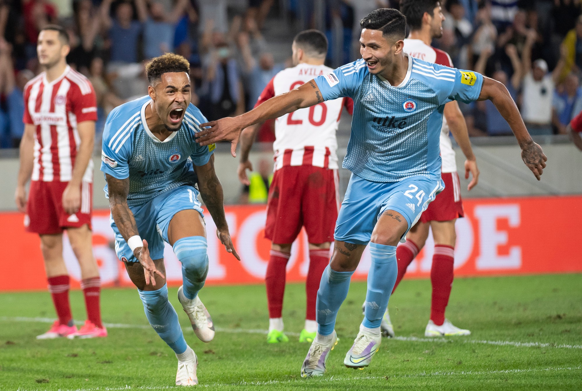 Odvetný zápas Európskej ligy: ŠK Slovan Bratislava - FC Olympiakos Pireus.
