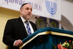 Interwencja naczelnego rabina Polski pomogła. Rabin Poupko przeprasza Polaków za swoje wpisy na Twitterze