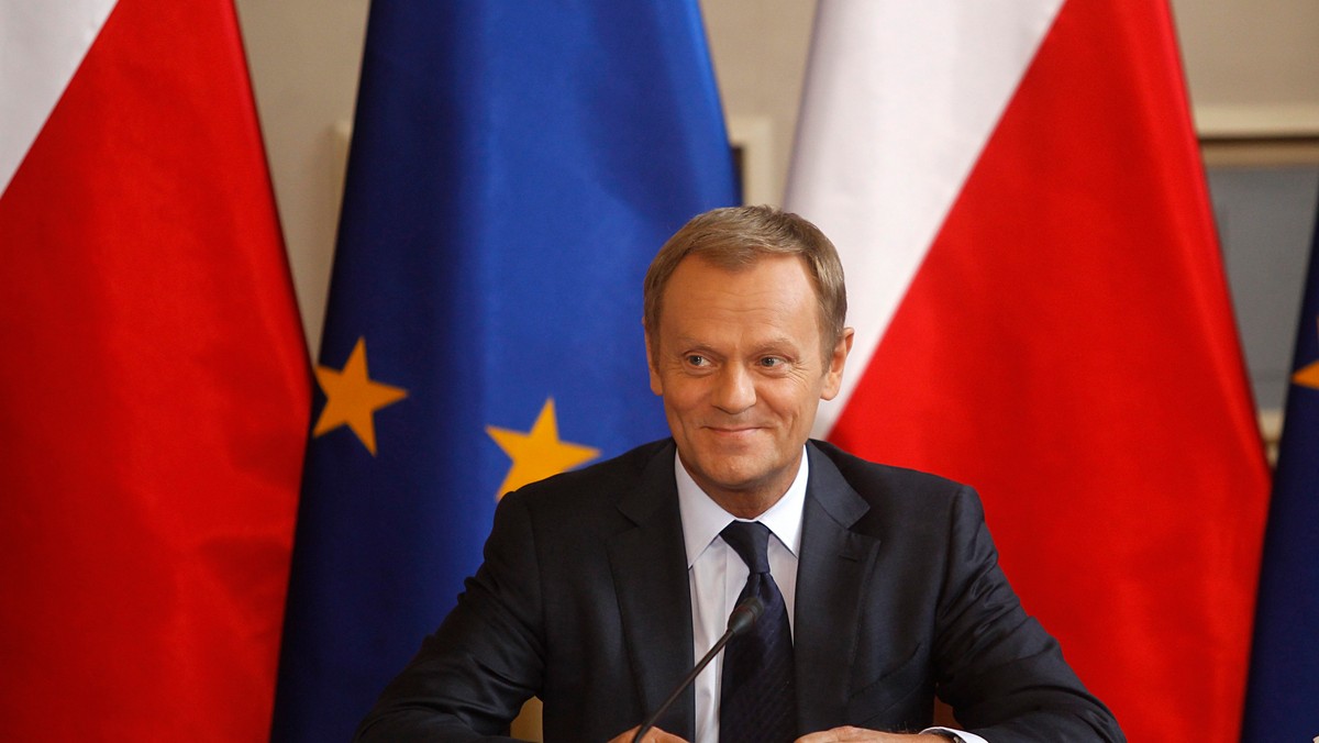 - Przyjęliśmy projekt ustawy dotyczący pijanych kierowców - powiedział premier Donald Tusk. Jako najważniejsze zmiany wymienił m.in. wydłużenie kary za prowadzenie pojazdu pod wpływem alkoholu.