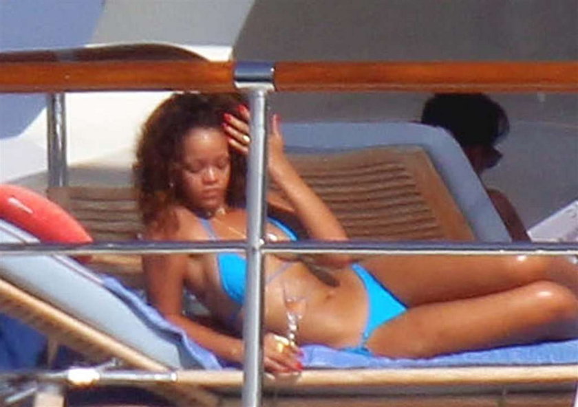 Rihanna w bikini