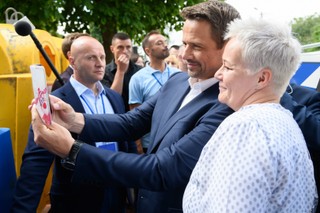 Wyborcy PO chcą, by partia zmieniła szyld