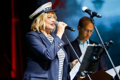 Julia Wieniawa będzie jurorką 'Mam Talent'. Jak jej angaż skomentowała Małgorzata Ostrowska-Królikowska?