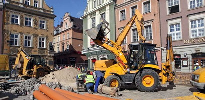 Będą grzebać na rynku do wakacji