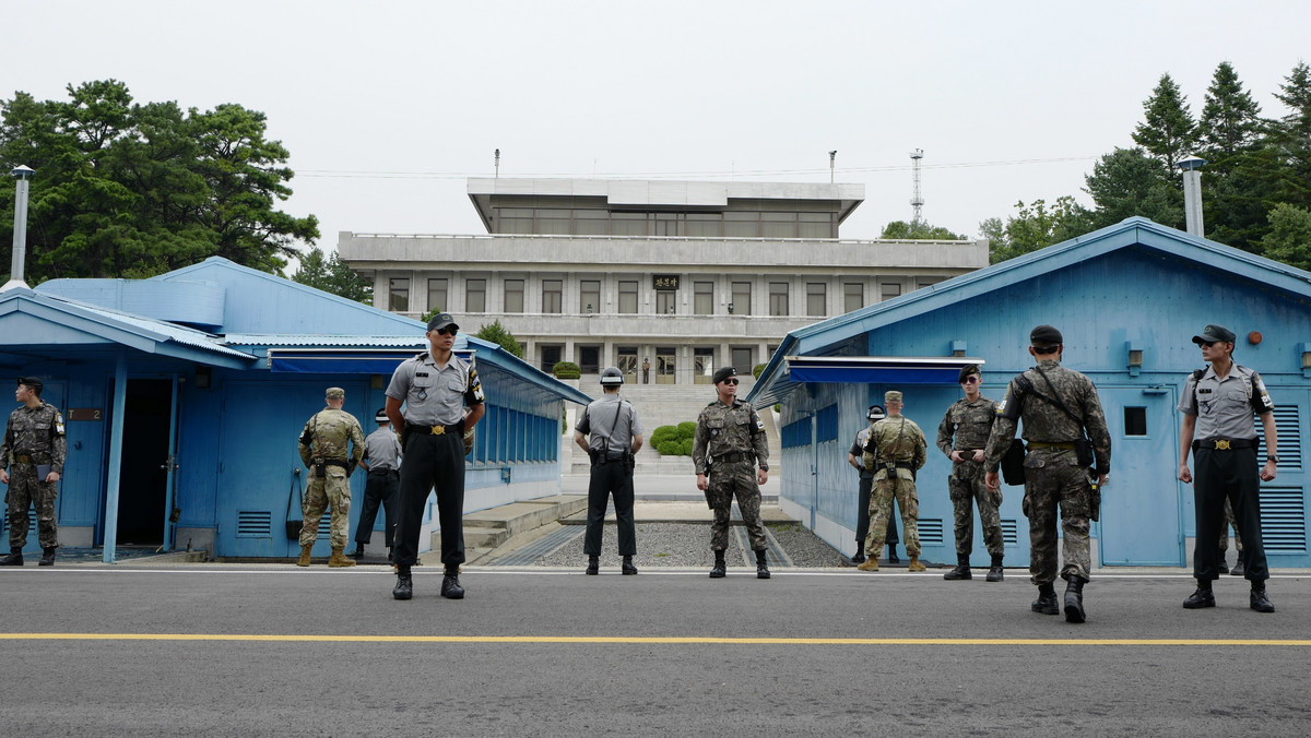 Korea Południowa i Korea Północna wznowiły kontakt przez specjalną linię łączności w Panmundżomie w strefie zdemilitaryzowanej na granicy obu państw - poinformowało południowokoreańskie ministerstwo ds. zjednoczenia.