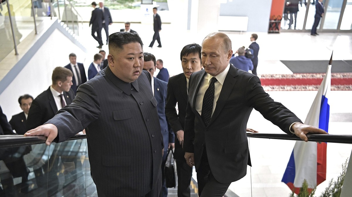 Vlagyimir Putyin több száz kecskét küldött Kim Dzsong Unnak
