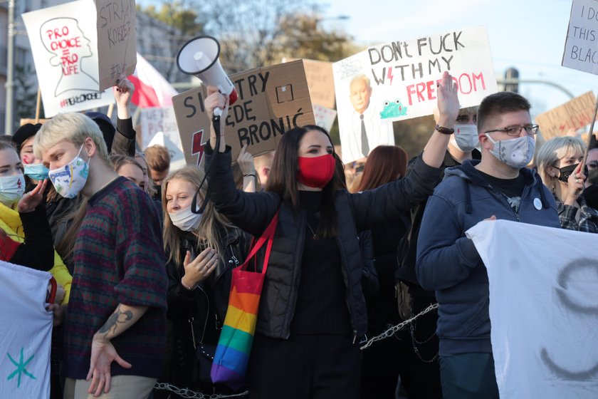 W Łodzi trwa największa manifestacja w Polsce