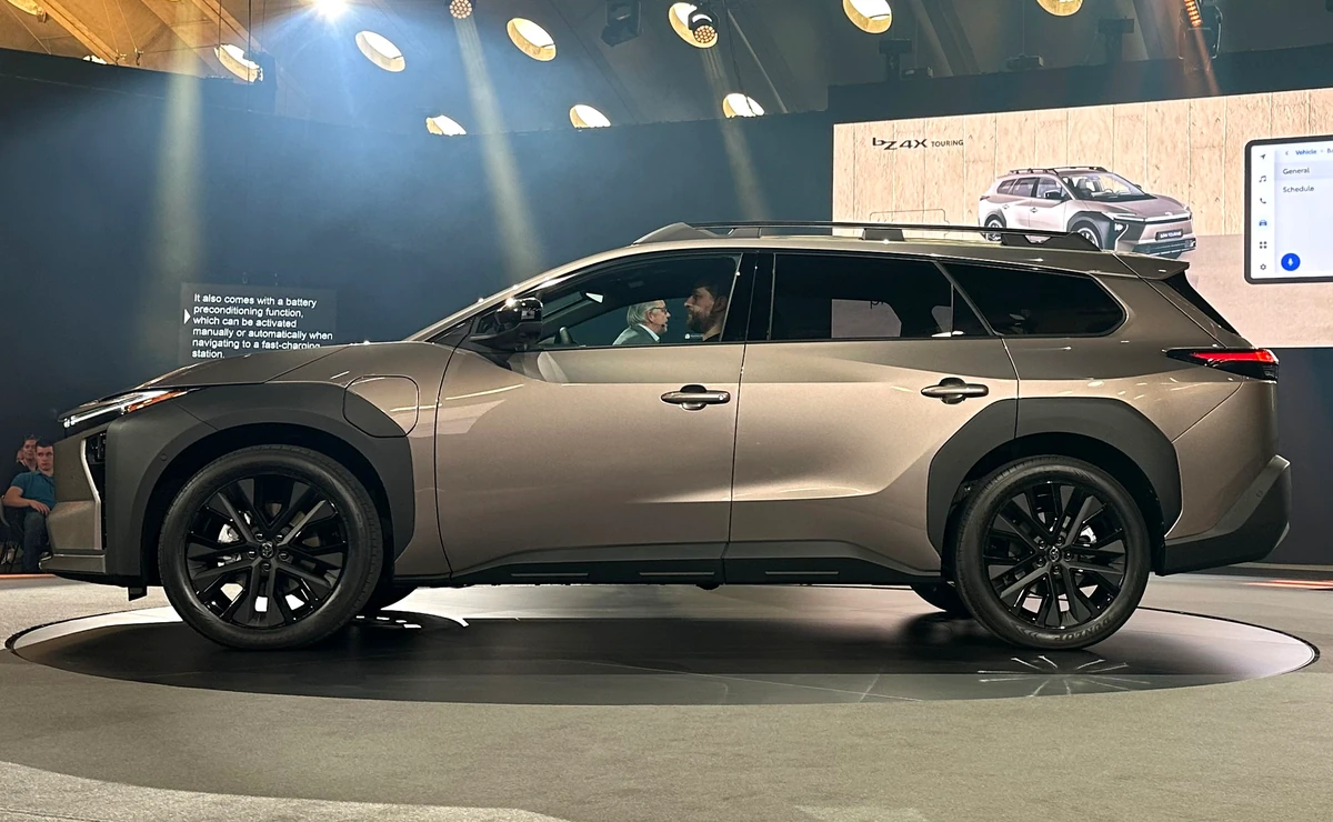 Nowa Toyota wjeżdża do Polski. Tak wygląda sukcesor wielkiej hybrydy
