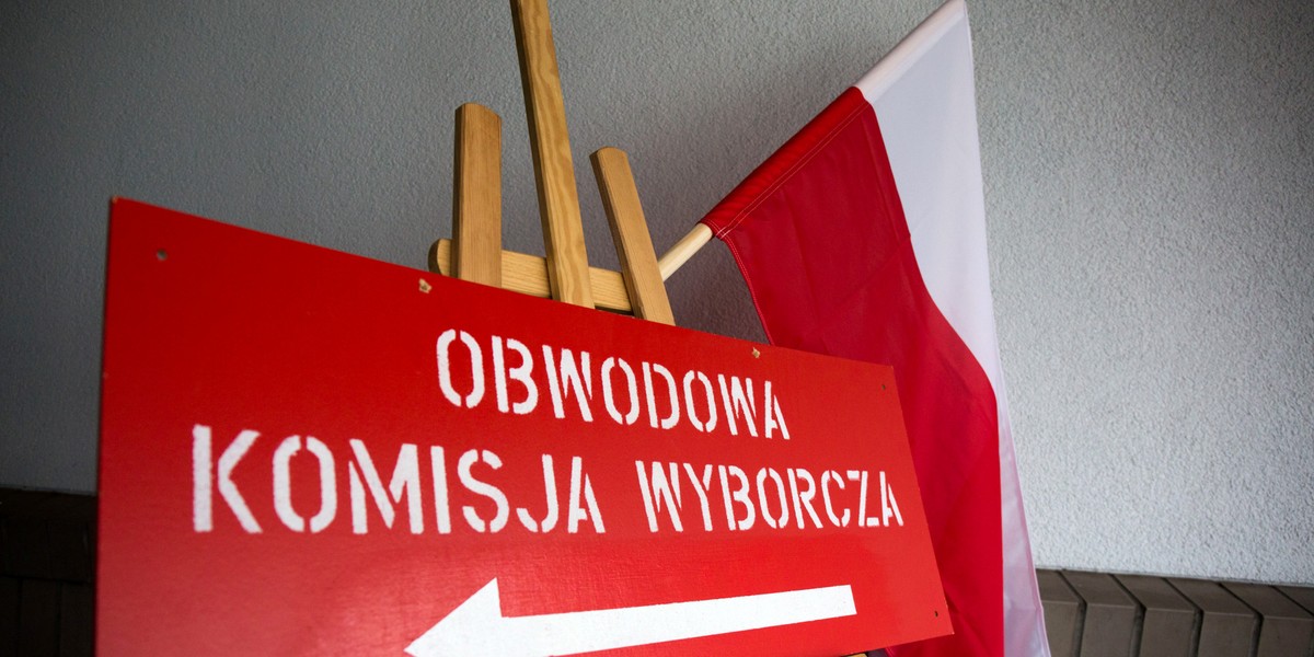 Cisza wyborcza rozpoczyna się o północy na dzień przed głosowaniem. Obowiązuje zarówno przed wyborami parlamentarnymi, prezydenckimi, do Parlamentu Europejskiego, samorządowymi, a także przed referendum (Zdj. ilustracyjne)