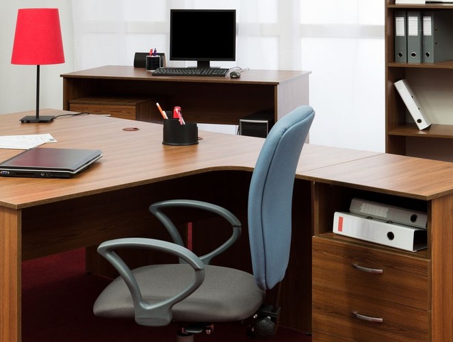 Biurko siedliskiem bakterii