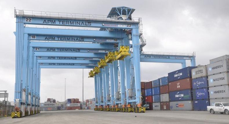 CBN forex restriction; Nigeria loses 50% cargoes to Cotonou port