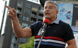 "Uznał, że mamy prawo wyrażać nasze poglądy". Sąd umorzył sprawę Obywateli RP, którzy blokowali miesięcznicę smoleńską