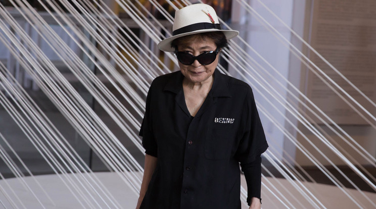 Yoko Ono a békéért csenget /Fotó: Northfoto