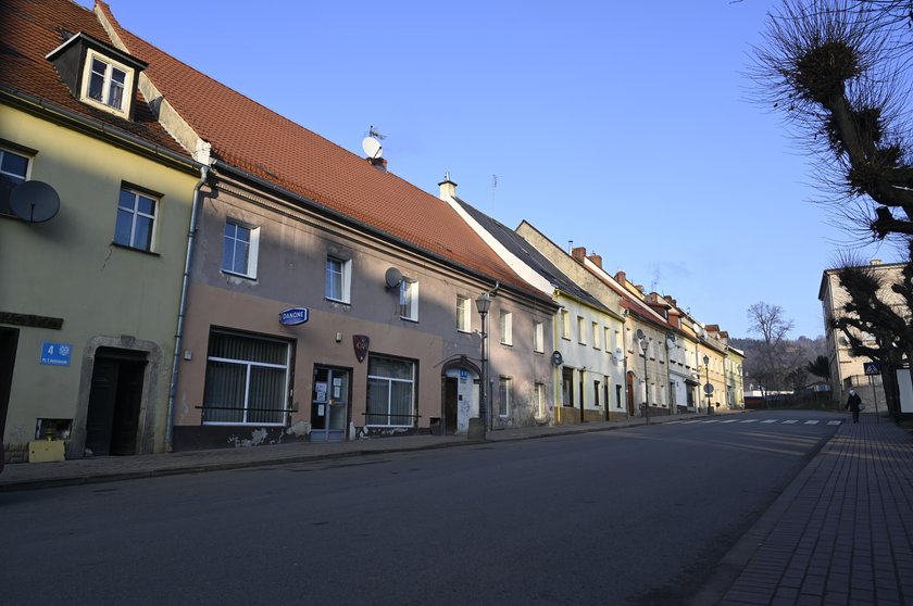 Rynek w Lewinie