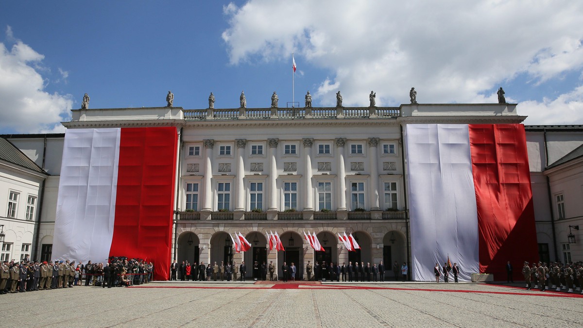 pałac prezydencki dzień flagi krakowskie przedmieście 