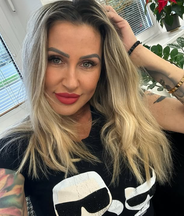 Influencerka a fitness trénerka Andy Opalena.
