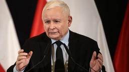 kaczyński nie wytrzymał po expose sikorskiego. "oderwani czy zakłamani