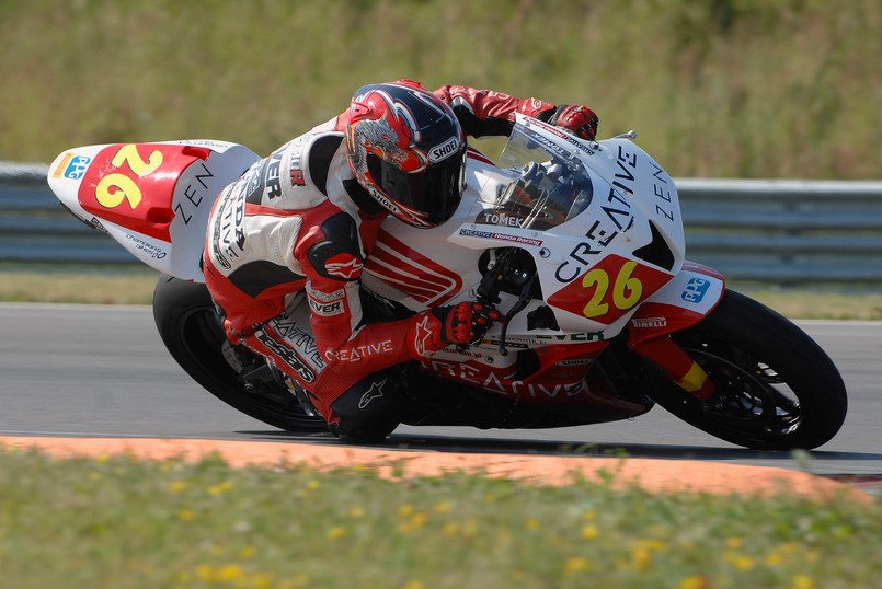 Pechowy wyścig dla Creative Honda Racing