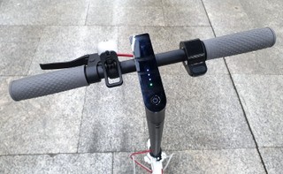 Operatorzy hulajnóg elektrycznych we Francji zaostrzyli reguły ich używania. Chcą zmniejszyć liczbę wypadków