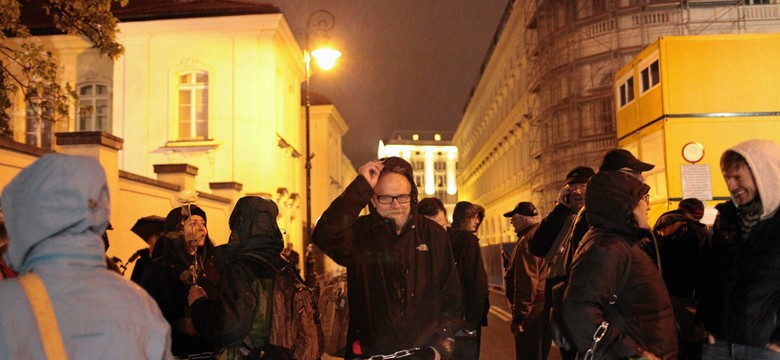 "Złośliwe przeszkadzanie aktom religijnym". Prokuratura prowadzi dochodzenie ws. zajść podczas czerwcowej miesięcznicy