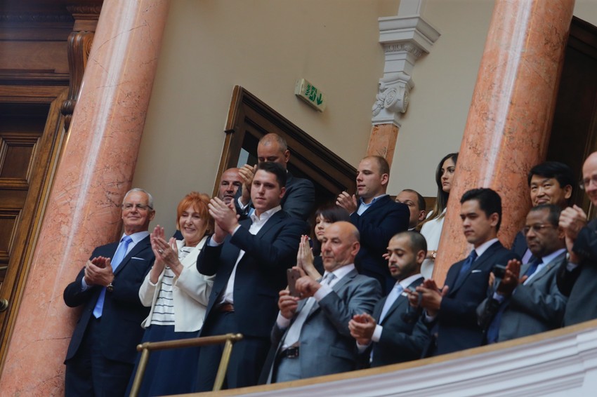 Vučić je već položio zakletvu u Skupštini Srbije