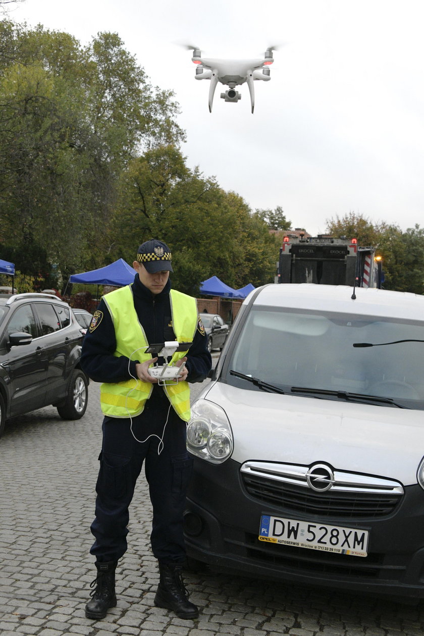 Straż Miejska walczy ze smogiem za pomocą dronów