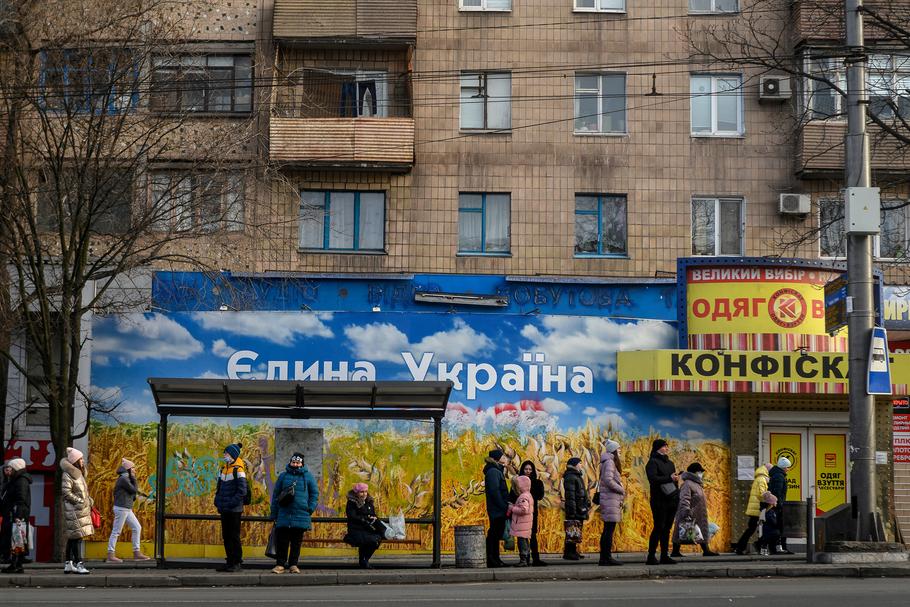 Billboard z napisem „Jedna Ukraina” w Mariupolu, 16 stycznia 2022 r.