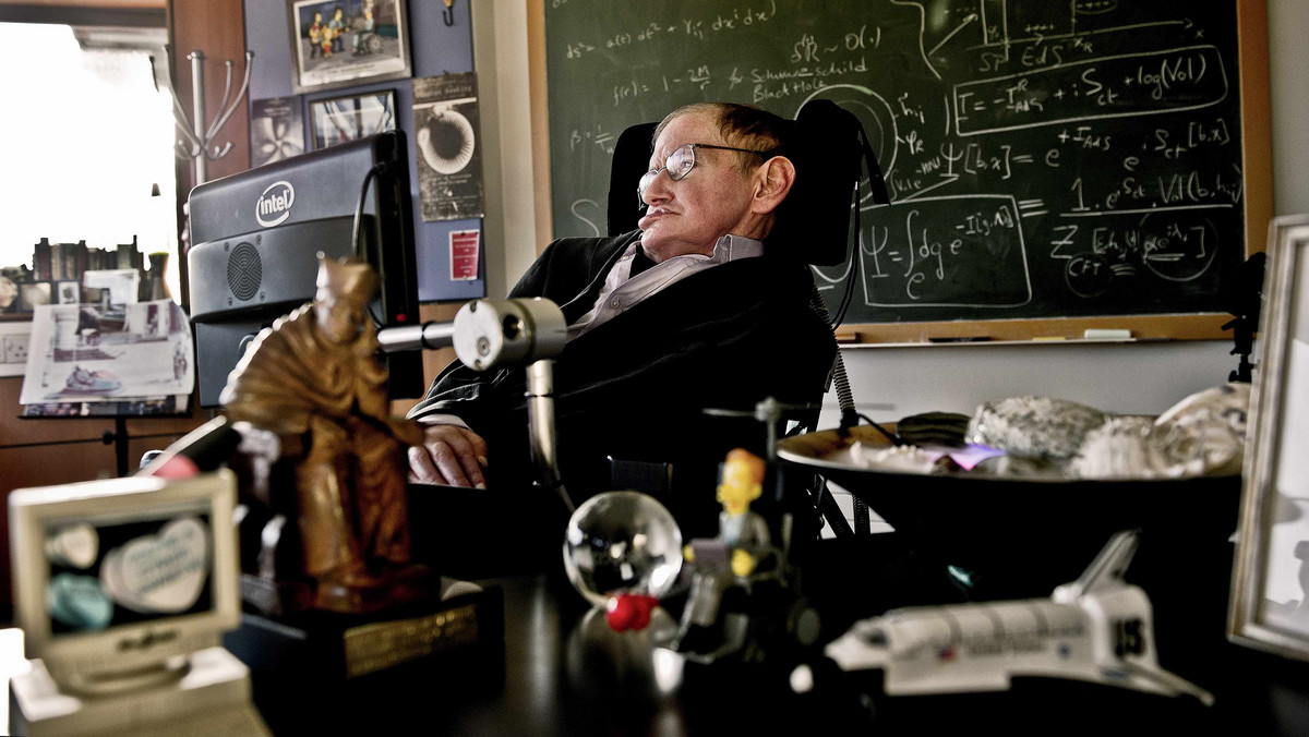 Stephena Hawkinga osiągnął tak wiele mimo ogromu cierpienia