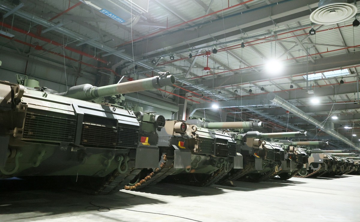 Do Polski jedzie masa broni z całej Europy. Nigdy tak się nie spieszyliśmy