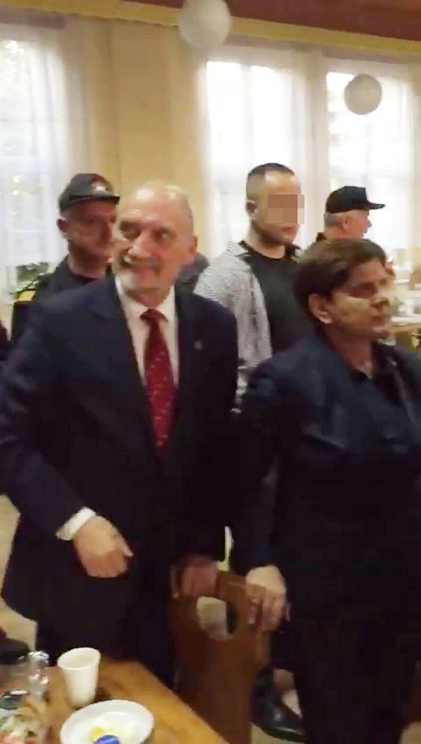 Antoni Macierewicz i Beata Szydło