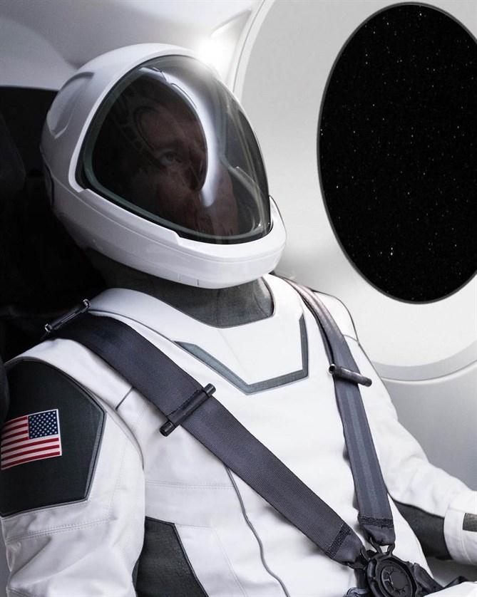 Skafander SpaceX dla przyszłych astronautów