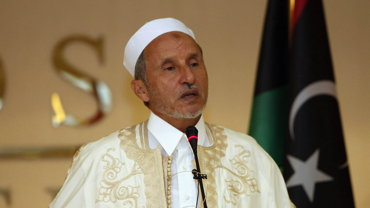 Wewnętrzne walki o władzę w Libii opóźniają powołanie nowego rządu tymczasowego, który miał powstać w tym tygodniu - ostrzegają przedstawiciele Narodowej Rady Libijskiej. Brak jest porozumienia co do podziału części stanowisk między różne frakcje i plemiona.