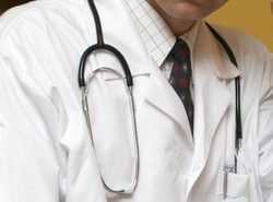 Pacjent: Co mi jest? Lekarz: Diagnoza kosztuje