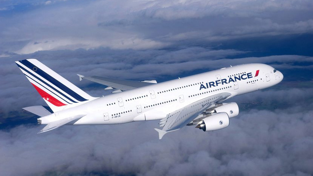 Francuskie linie lotnicze Air France zainagurowały komercyjną eksploatację największego samolotu pasażerskiego na świecie Airbusa A380 na trasie Paryż - Tokio.