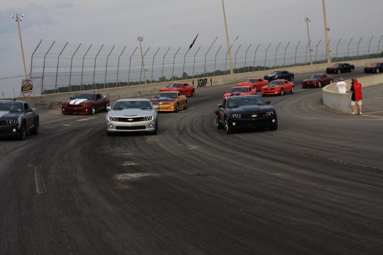 Rekordowy zlot Chevrolet Camaro5Fest - przyjechało ponad 500 samochodów (zdjęcia)