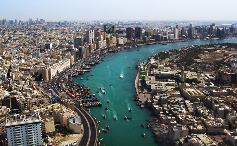 Dubai Creek - zatoka w samym centrum Dubaju, która niejako oddziela stary Dubaj, od jego nowoczesne oblicza, którego wizytówką są szkło i stal.