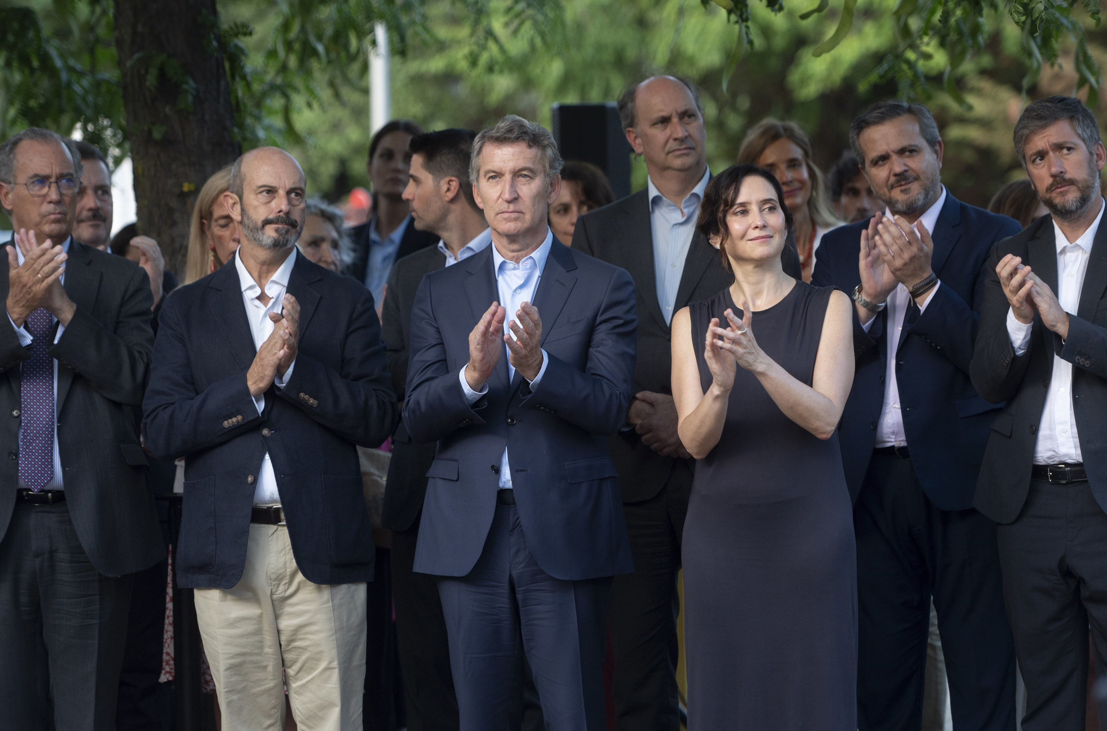 Feijóo promete no pactar con herederos de ETA si es presidente