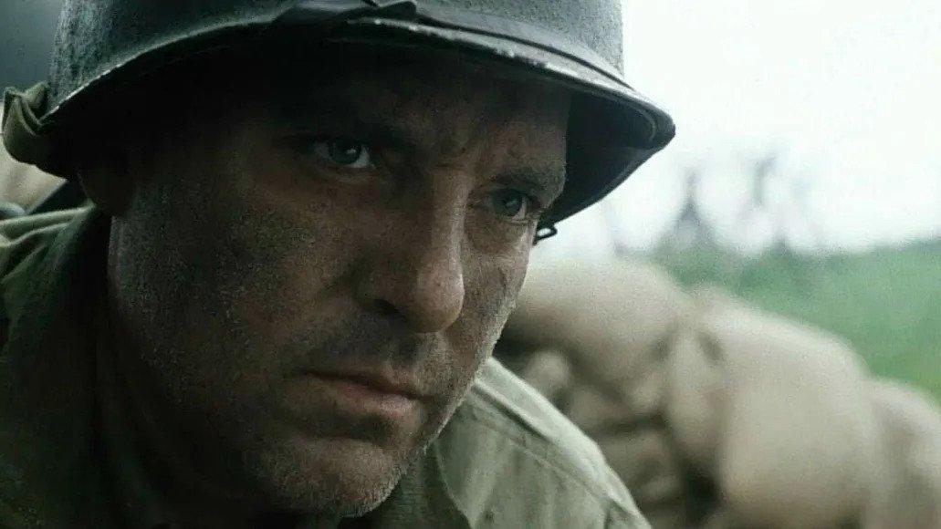 Tom Sizemore vo filme Zachráňte vojaka Ryana.