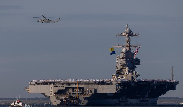 Američki nosač aviona "Džerald Ford" na putu za pomorsku stanicu Norfolk kod Fort Monroa, Virdžinija, 16. maja