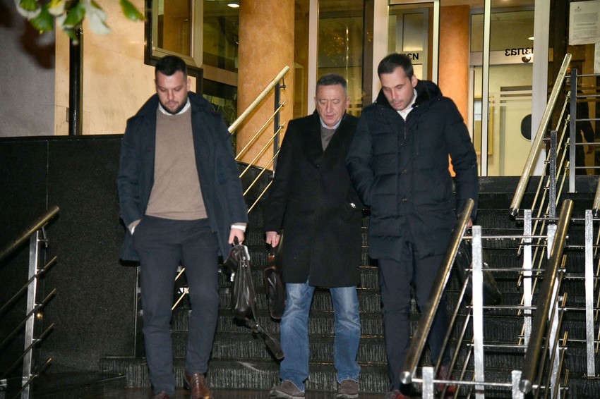 Advokati Dijane Hrkalović, Nenad Tasić (desno), Sead Spahović (sredina), Ahmed Delimeđac (levo)