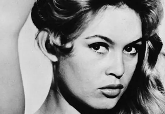 Postaw na objętość! Fryzury à la Brigitte Bardot