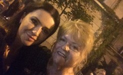 Beata Tadla spotkała 'na spacerze' siostrę Krystyny Pawłowicz. Pochwaliła się wspólnym zdjęciem