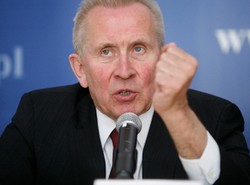 Czuma zbada sprawę mafii paliwowej