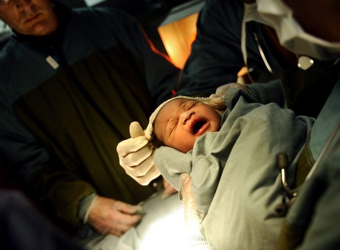 Na pokładzie jednego z okrętów USA wysłanych na pomoc Haiti urodziło się dziecko