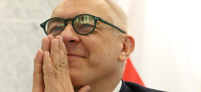 Pakt migracyjny przyjęty. Wymiana złośliwości między Giertychem a Obajtkiem
