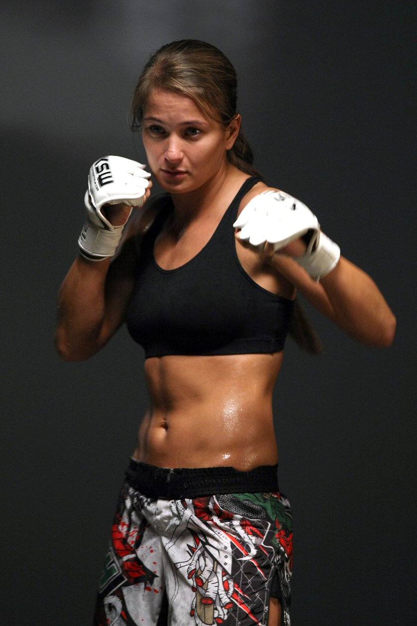 Karolina Kowalkiewicz pokonała Rondę Markos i zaliczyła udany debiut w UFC! Celuje w pas Jędrzejczyk!