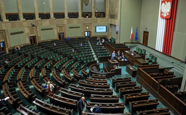 Sejm odrzucił projekty znoszące ograniczenia w uldze podatkowej dla twórców