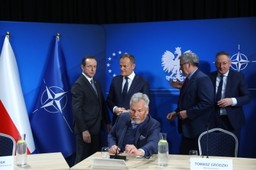 Kwaśniewski i Komorowski o kryzysie na Ukrainie